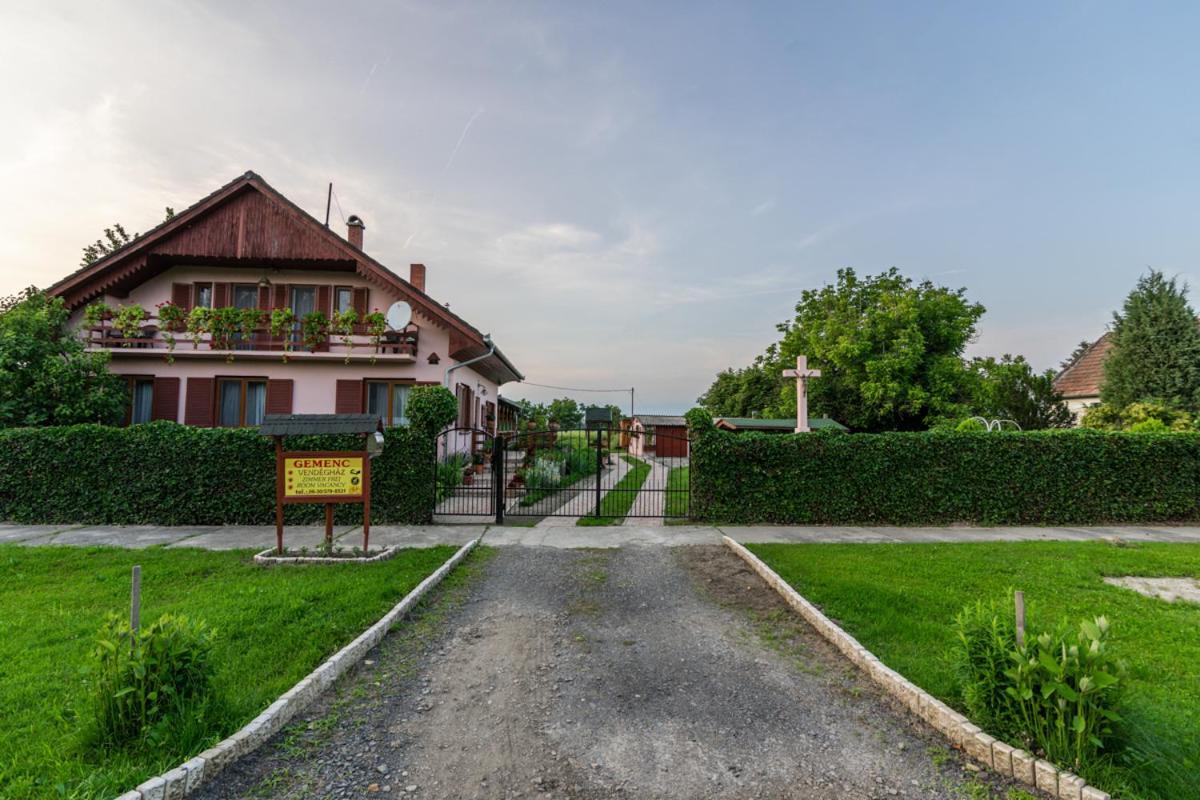 Gemenc Vendeghaz Hotell Hercegszanto Exteriör bild