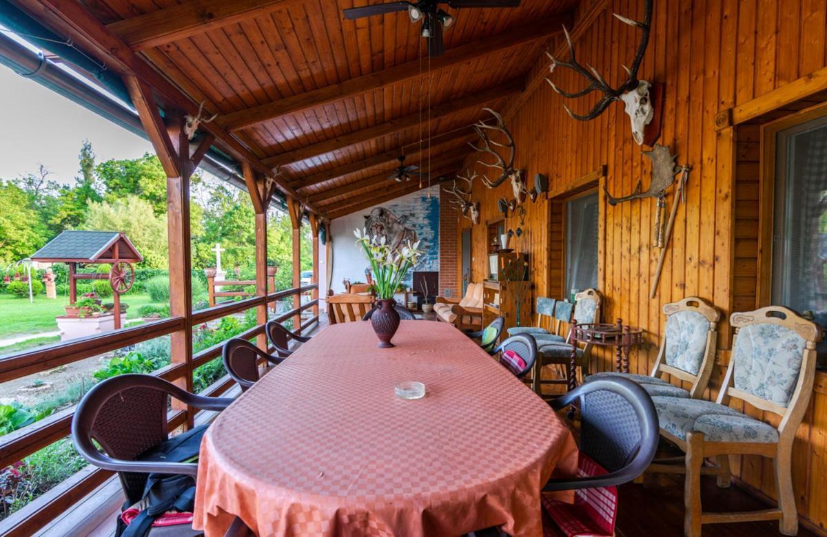 Gemenc Vendeghaz Hotell Hercegszanto Exteriör bild